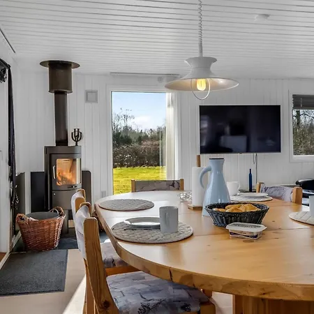 Jytte - 800m To The Fjord By Interhome *